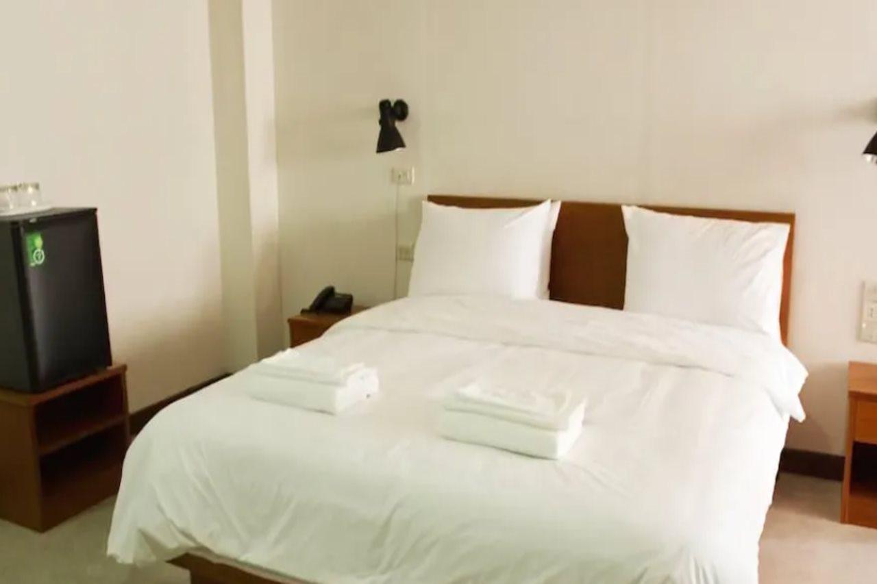 เดอะ นุก ประตูน้ำ Bed & Breakfast กรุงเทพมหานคร ภายนอก รูปภาพ