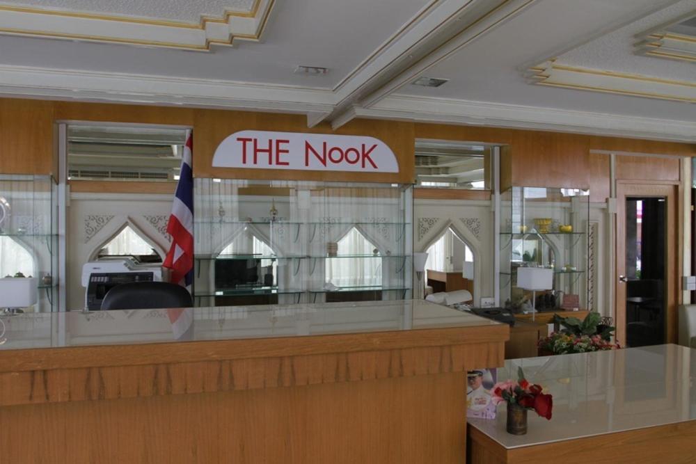 เดอะ นุก ประตูน้ำ Bed & Breakfast กรุงเทพมหานคร ภายนอก รูปภาพ